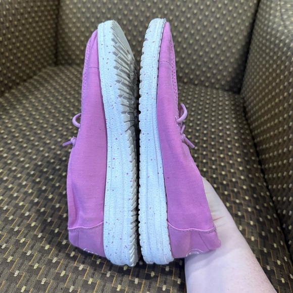 Hey Dude Wendy Youth Slub Canvas Pink Loafers, size Y2 - Picture 7 of 10